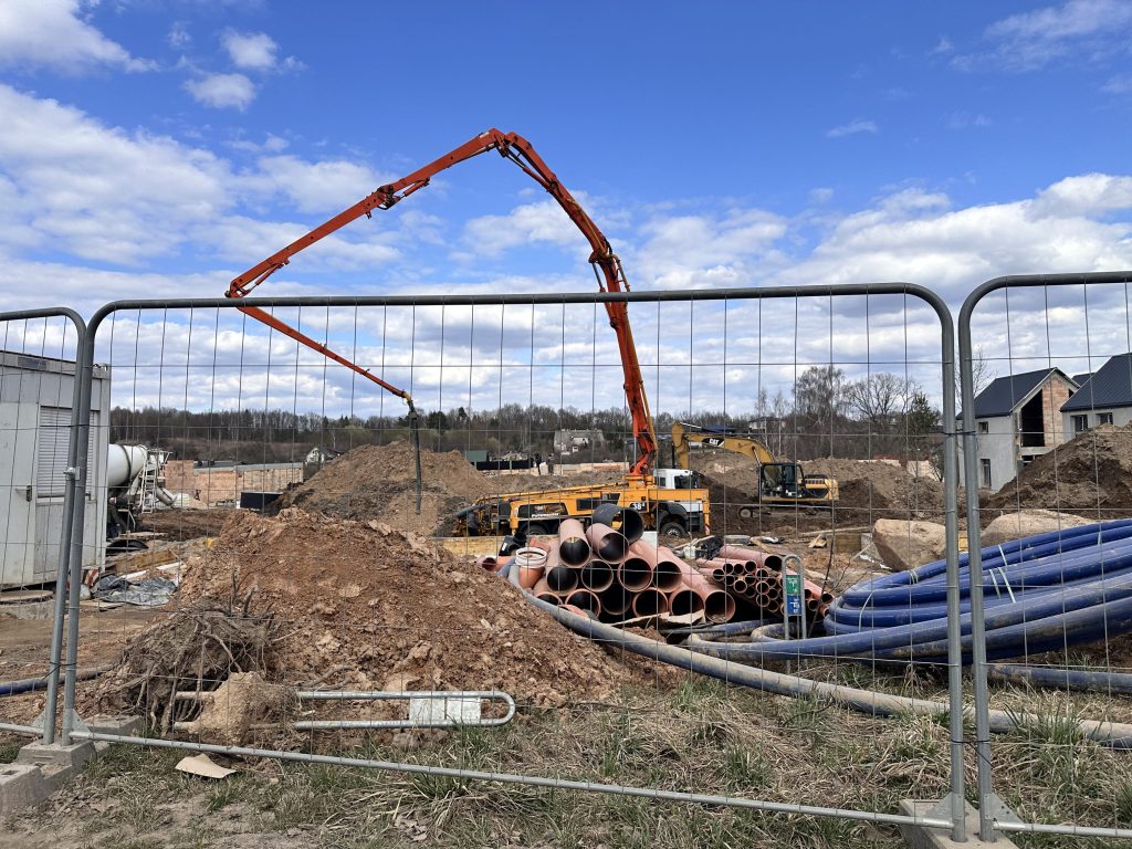 Pavilnio svajos 2 etapas (Žemoji g. 108, 110) - Row housing - construction photos