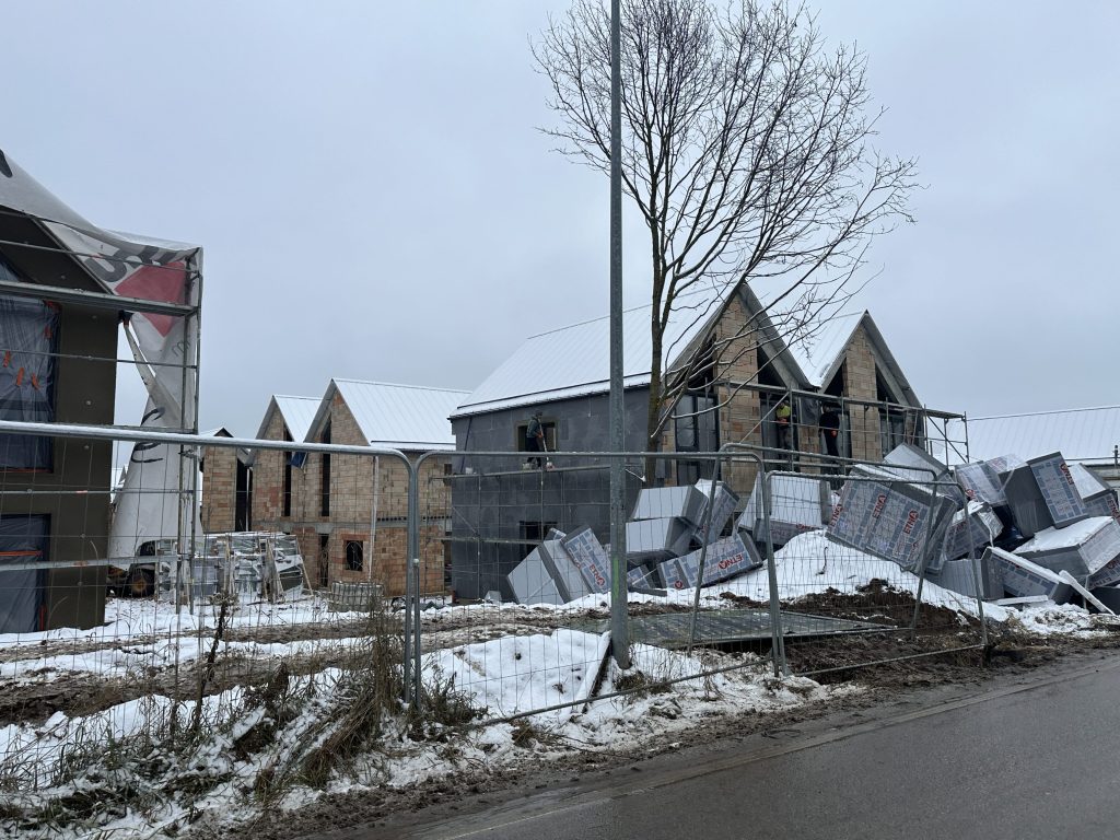 Pavilnio svajos 2 etapas (Žemoji g. 108, 110) - Row housing - construction photos