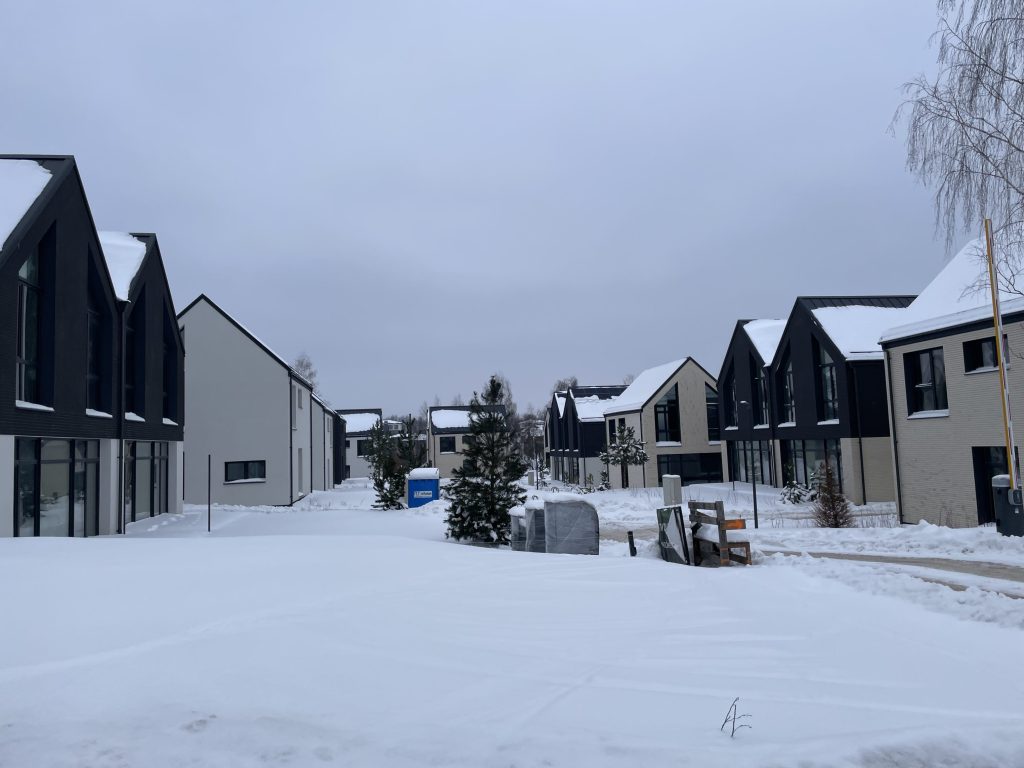 Pavilnio svajos 1 etapas (Žemoji g. 108, 110) - Row housing - construction photos