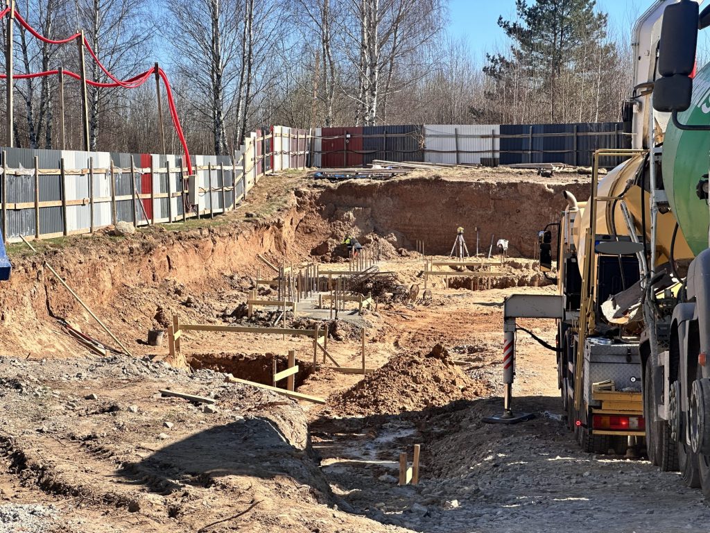 Linksmoji 58 (Linksmoji g. 58) - Daudzdzīvokļu nams - būvdarbu attēli