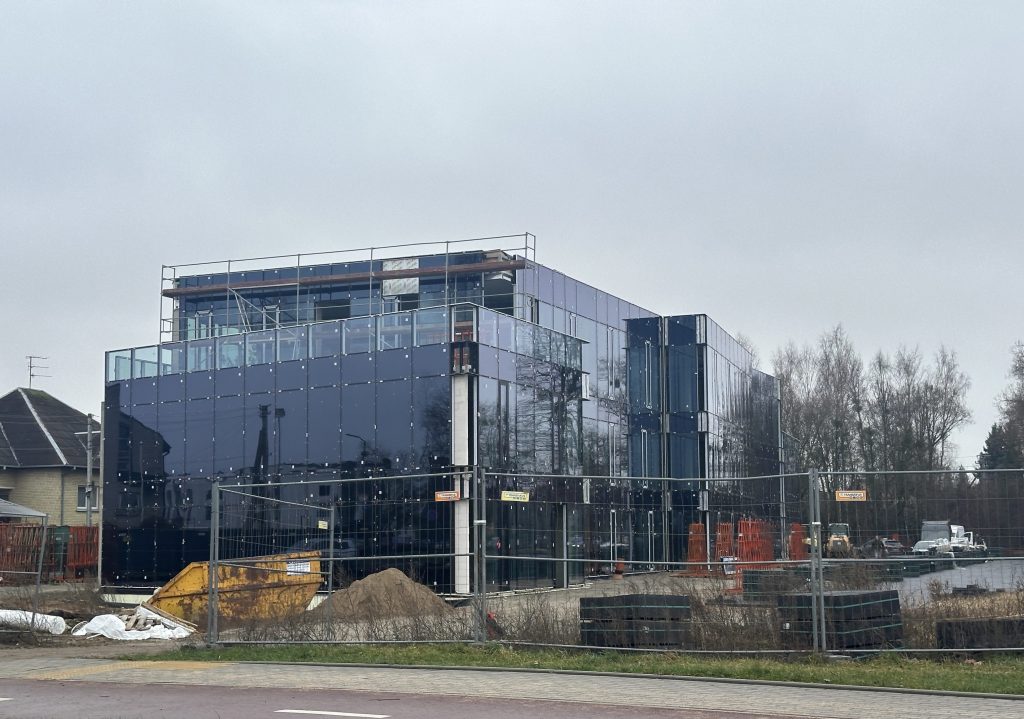 V171 (Veiverių g. 171) - Verslo centras, Prekybos centras - statybų nuotraukos