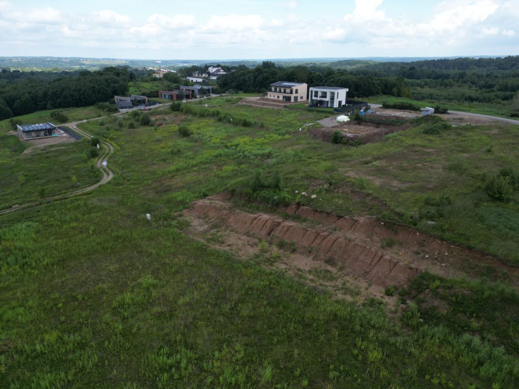 Stirnų terasos (Saulėtekio g. 1-17, Stirnų g. 1-20) - Zemes gabali - būvdarbu attēli