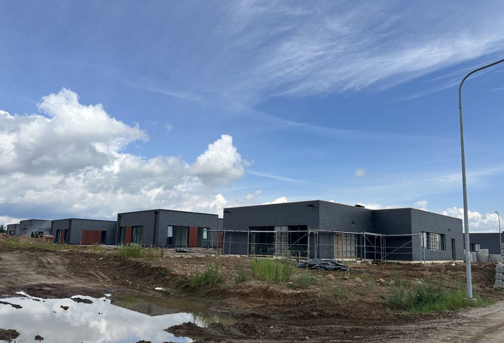 Bičiulių parkas (Ryto g. 1, 3, 5, 7, 9, 11, 13, 15, 17, 19 -  89, Ryto g. 2, 4, 6 - 28, Saulėtekio g. 1, 3, 5 - 13, Pabalių g. 14, 16, 18, 20 - 44.) - Eramajade rajoon - ehituse fotod