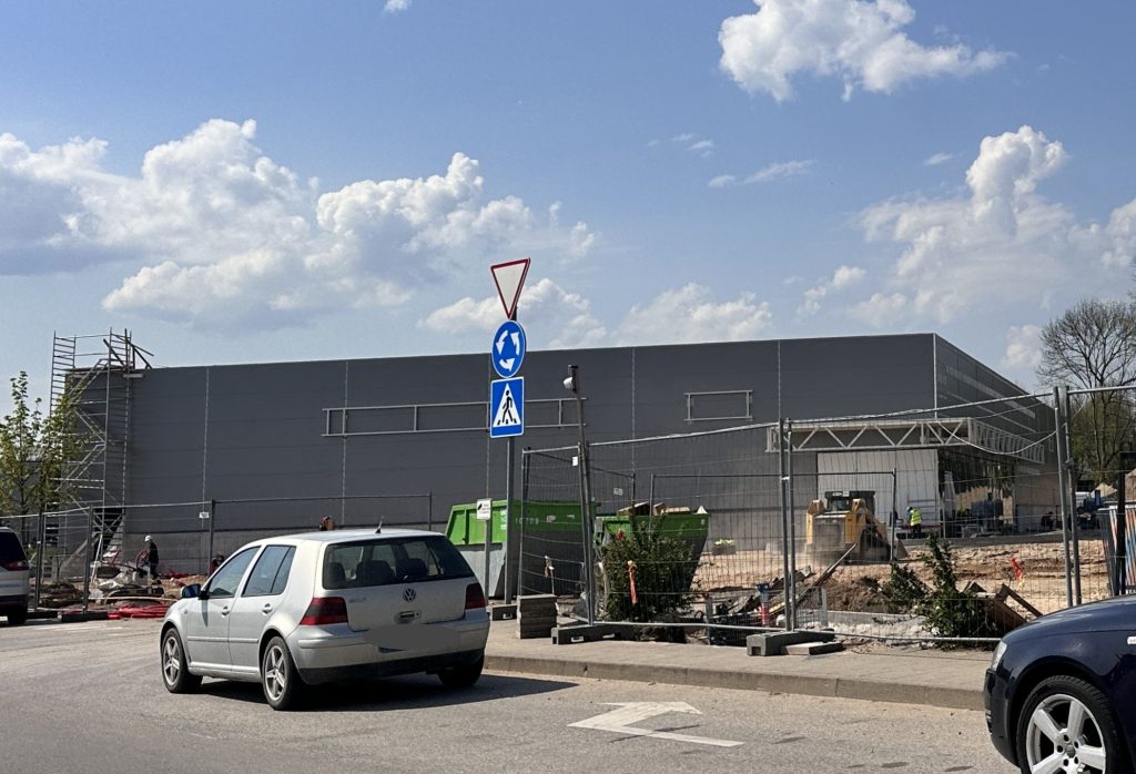 MAXIMA Gėlių g. 2B (Gėlių g. 2B) - Kaubanduskeskus - ehituse fotod