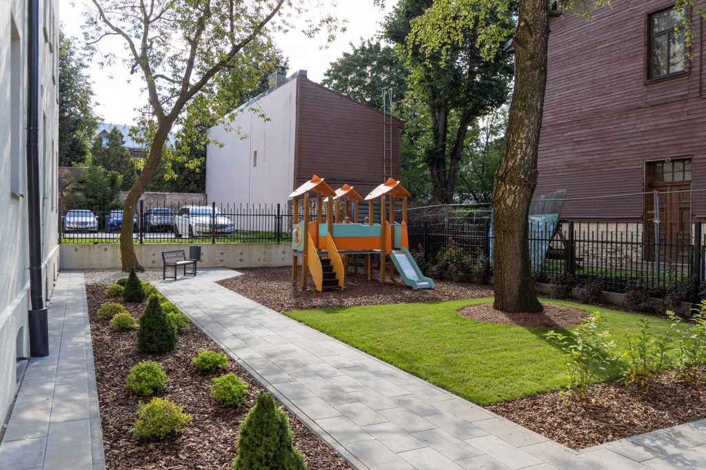 Krāsotāju 13 - 1. ēka (Krāsotāju iela 13) - Korterelamu - visuaalne