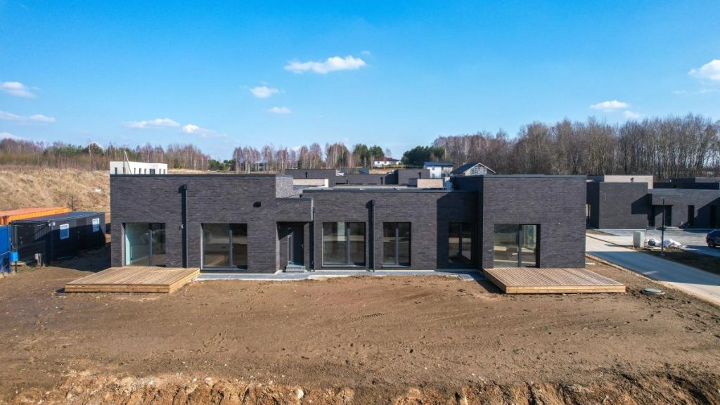 Bičių slėnis (Bitininkų g., Didžiasalio k.) - Eramajade rajoon - ehituse fotod