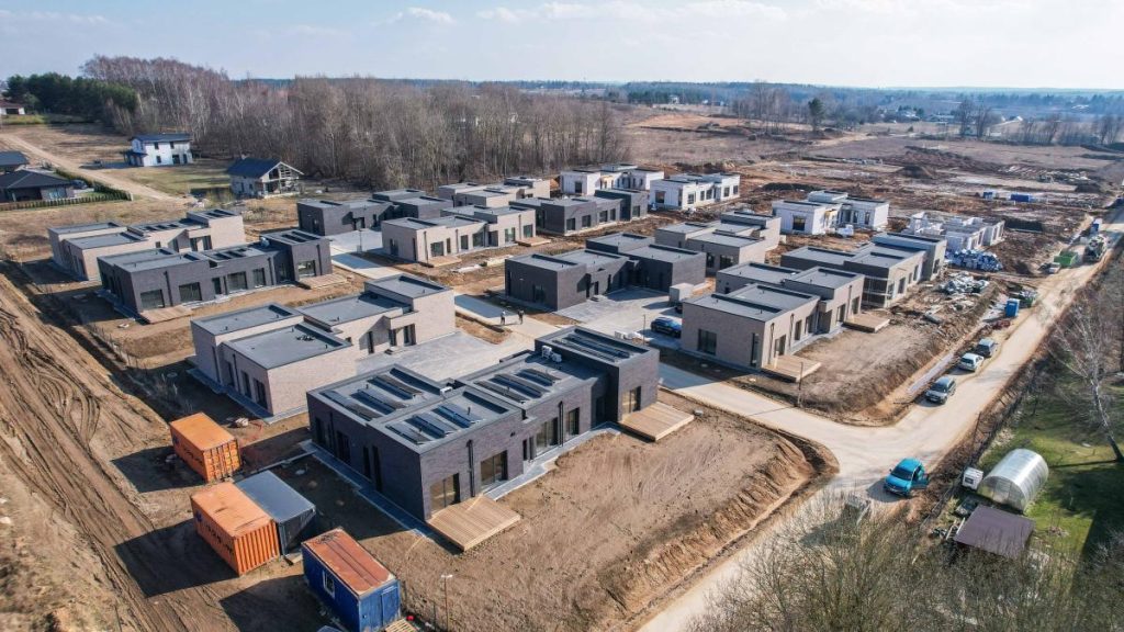 Bičių slėnis (Bitininkų g., Didžiasalio k.) - Eramajade rajoon - ehituse fotod