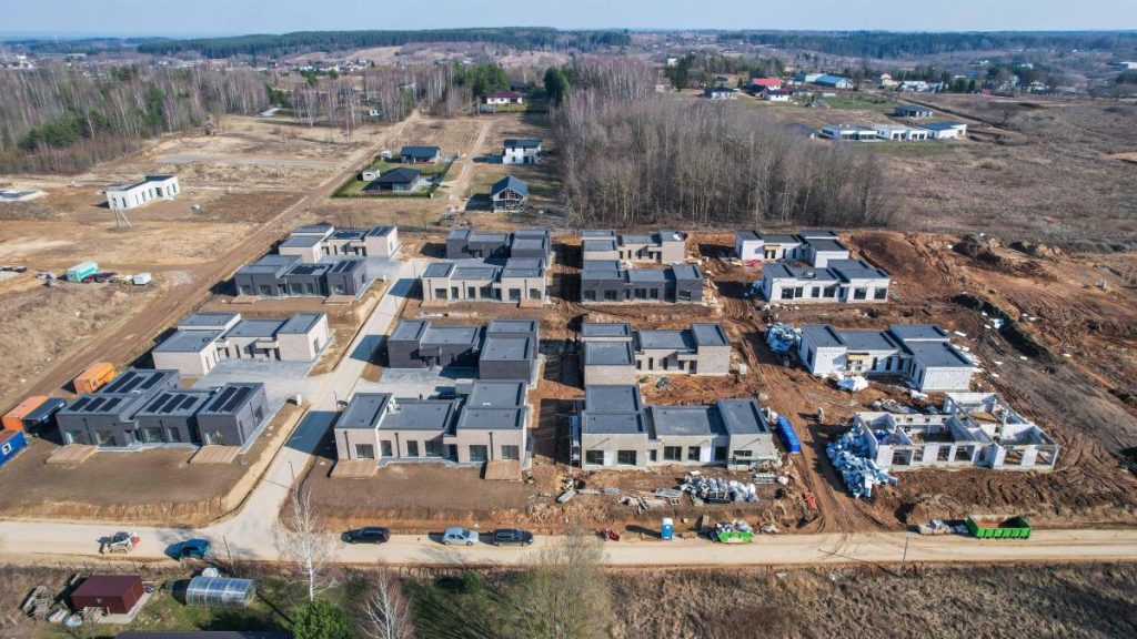 Bičių slėnis (Bitininkų g., Didžiasalio k.) - Eramajade rajoon - ehituse fotod