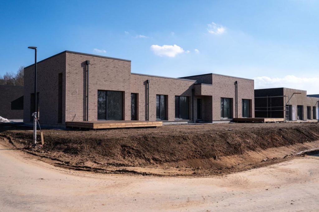 Bičių slėnis (Bitininkų g., Didžiasalio k.) - Eramajade rajoon - ehituse fotod