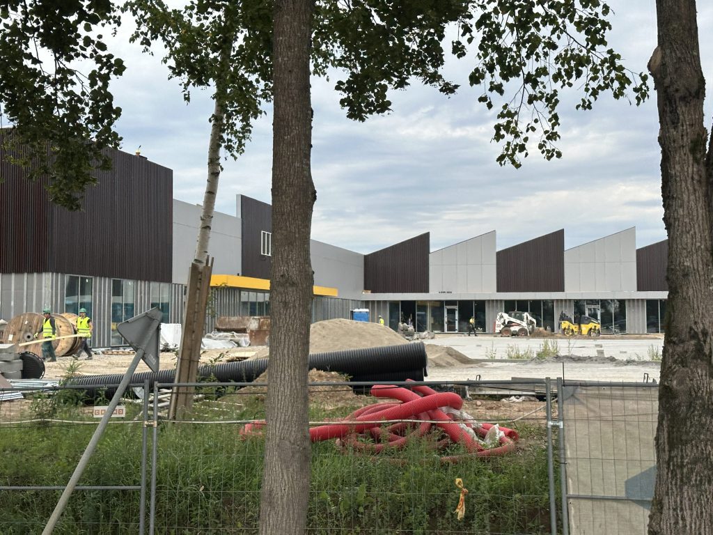 IKI prekybos centras Bičiulių g. 36 (Bičiulių g. 36) - Health center, Shopping center - construction photos