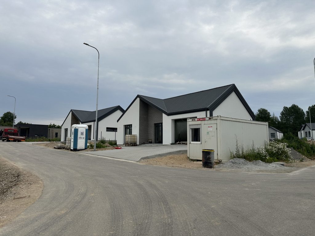 Miško apsupty (Ariogalos g. 1, 2, 3, 4, 5, 6, 7, 8, 9, 10, 11, 12, 13, 14, 15, 16, 17, 18, 19, 20, 22, 24, Žiežmarių g. 45, 47, 49, 51) - Private house community - construction photos