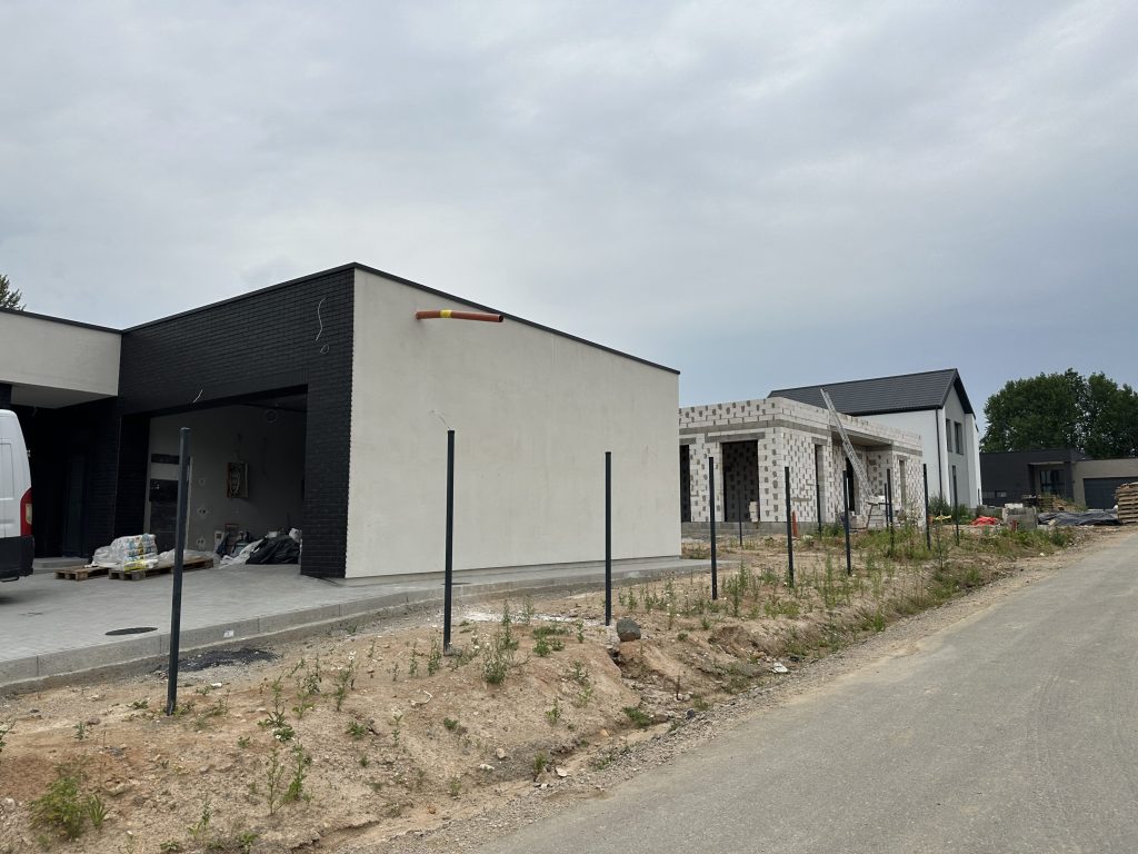 Miško apsupty (Ariogalos g. 1, 2, 3, 4, 5, 6, 7, 8, 9, 10, 11, 12, 13, 14, 15, 16, 17, 18, 19, 20, 22, 24, Žiežmarių g. 45, 47, 49, 51) - Private house community - construction photos