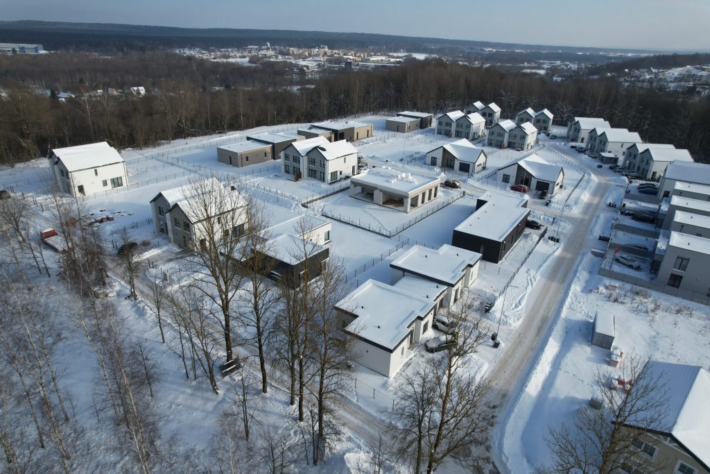 Miško apsupty (Ariogalos g. 1, 2, 3, 4, 5, 6, 7, 8, 9, 10, 11, 12, 13, 14, 15, 16, 17, 18, 19, 20, 22, 24, Žiežmarių g. 45, 47, 49, 51) - Private house community - construction photos