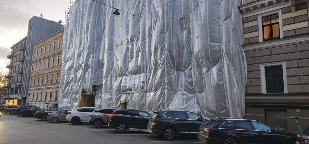 Šefela nams (Baznīcas iela 5) - Daugiabutis - statybų nuotraukos