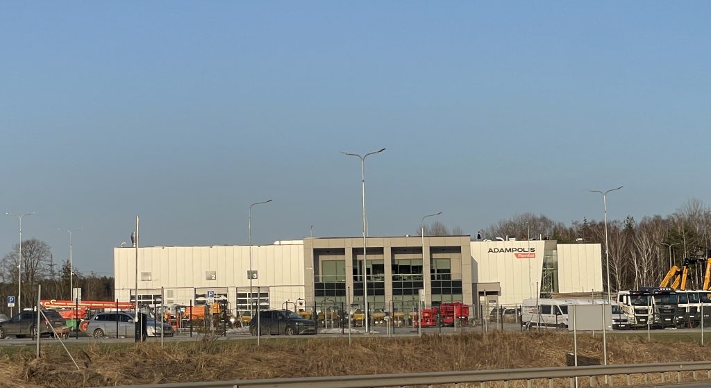 Adampolis - žemės ūkio technikos servisas (Erdvės g. 11, Ramučiai) - Autosalons / Auto apkalpošanas centrs, Noliktava / Izplatīšanas centrs - būvdarbu attēli