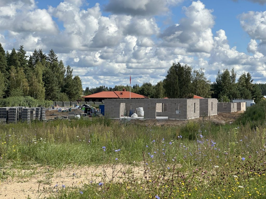 Asiūklės parkas (Asiūklės g. 27, 29, 31, 33, 35, 37, Pakalnės g. 1, 2, 3, 4, 5, 6, 7 - 37, Briknių g. 1, 2, 3, 4, 5, 6, 7 - 62) - Eramajade rajoon - ehituse fotod