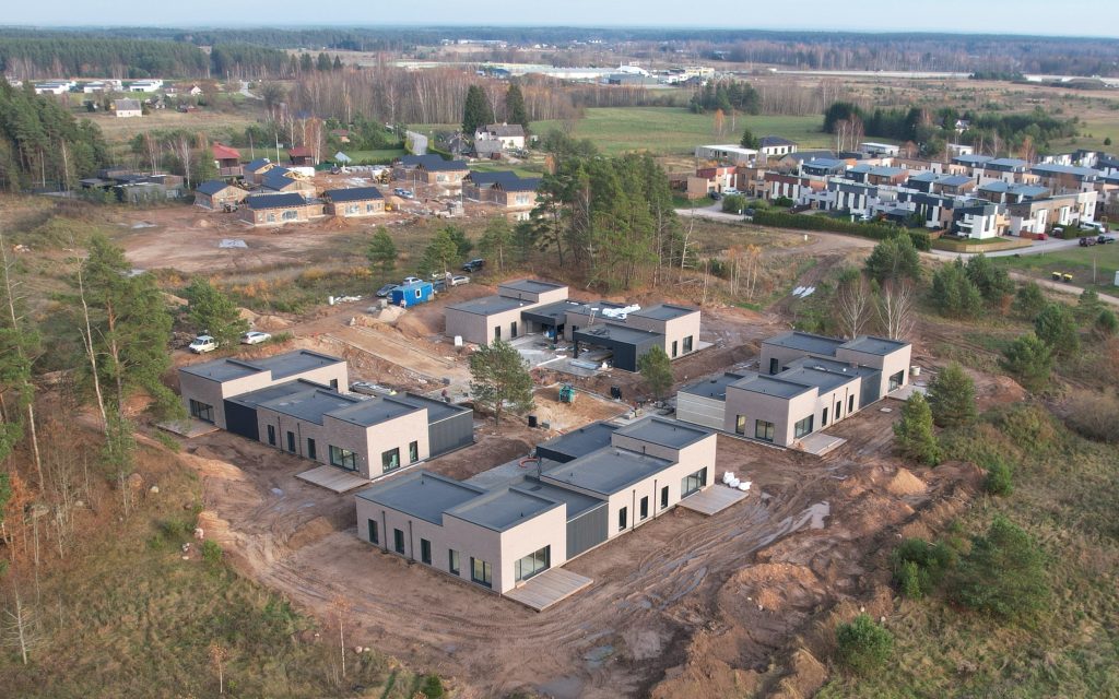 Asiūklės parkas (Asiūklės g. 27, 29, 31, 33, 35, 37, Pakalnės g. 1, 2, 3, 4, 5, 6, 7 - 37, Briknių g. 1, 2, 3, 4, 5, 6, 7 - 62) - Eramajade rajoon - ehituse fotod