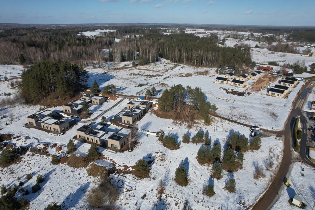 Asiūklės parkas (Asiūklės g. 27, 29, 31, 33, 35, 37, Pakalnės g. 1, 2, 3, 4, 5, 6, 7 - 37, Briknių g. 1, 2, 3, 4, 5, 6, 7 - 62) - Eramajade rajoon - ehituse fotod