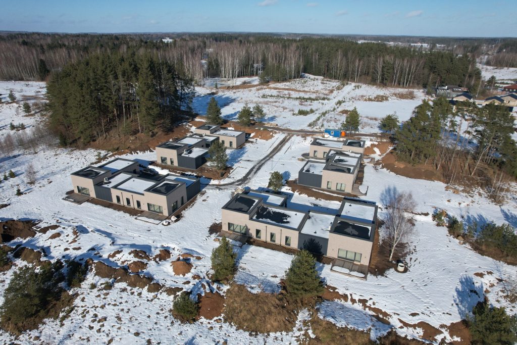 Asiūklės parkas (Asiūklės g. 27, 29, 31, 33, 35, 37, Pakalnės g. 1, 2, 3, 4, 5, 6, 7 - 37, Briknių g. 1, 2, 3, 4, 5, 6, 7 - 62) - Eramajade rajoon - ehituse fotod