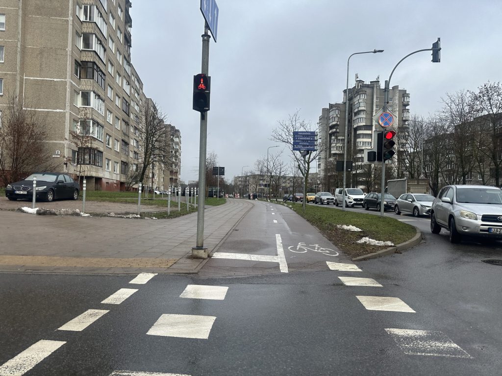 Dviračių takas Gelvonų g. tarp Fabijoniškių g. ir Paberžės g. (Gelvonų g.) - Velosipēdu ceļš - būvdarbu attēli