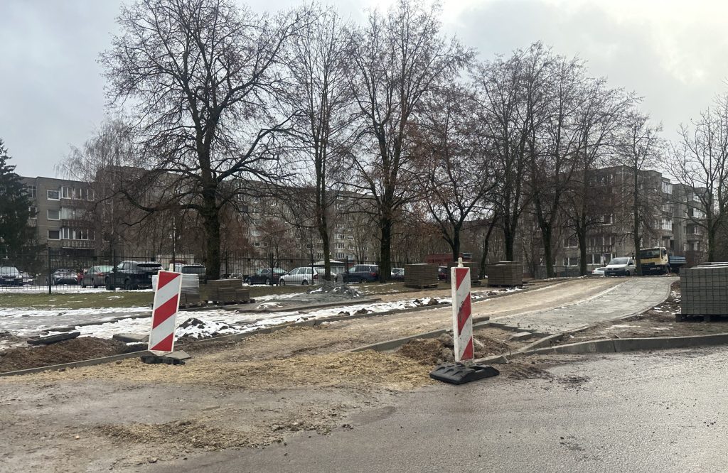 Dviračių takas Gelvonų g. tarp Fabijoniškių g. ir Paberžės g. (Gelvonų g.) - Velosipēdu ceļš - būvdarbu attēli