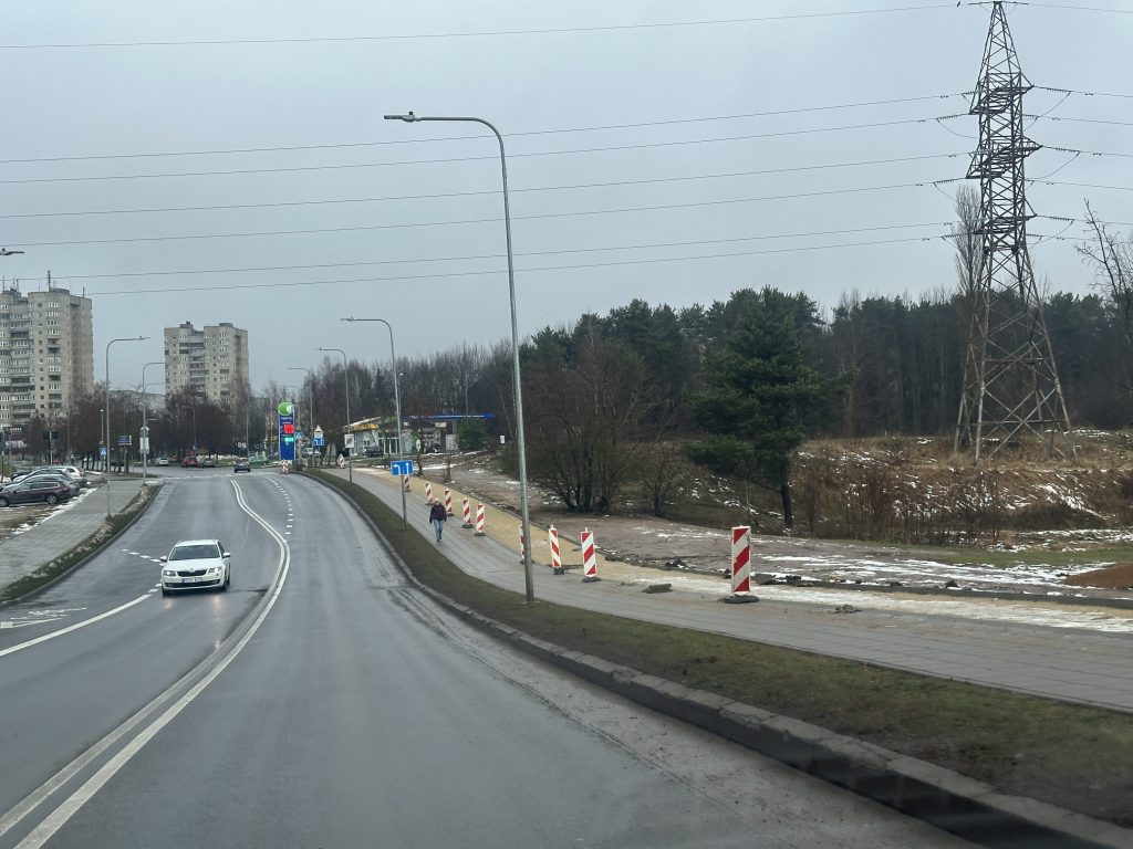 Dviračių takas Gelvonų g. tarp Fabijoniškių g. ir Paberžės g. (Gelvonų g.) - Velosipēdu ceļš - būvdarbu attēli