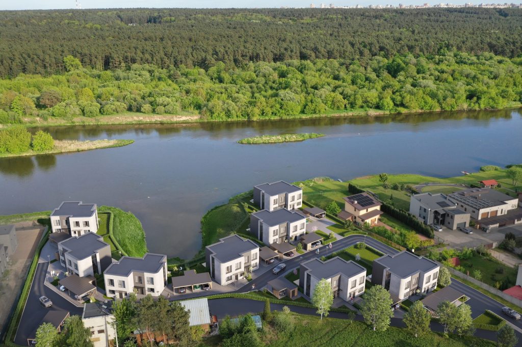 UPĖS Horizontai (Panerių g. 312) - Sublokuoti namai - vizualizacija