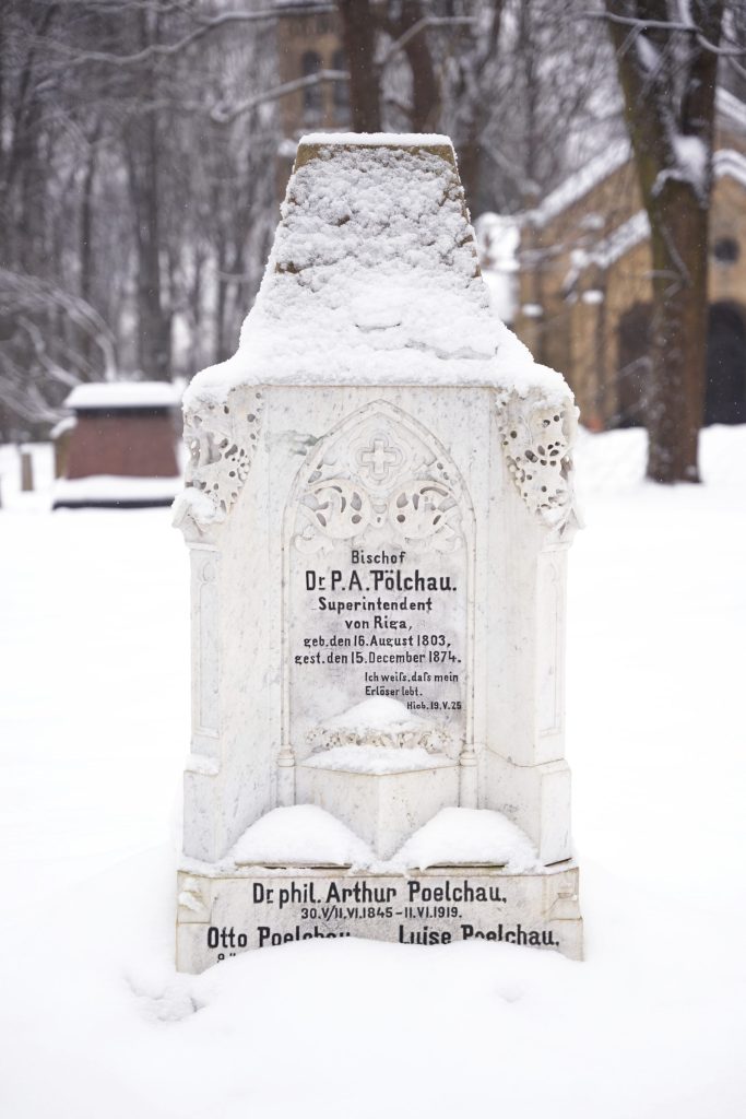 Lielo kapu vērtību saglabāšana un teritorijas infrastruktūras attīstība (Klusā iela 2) - Matuseteenused, Park - ehituse fotod