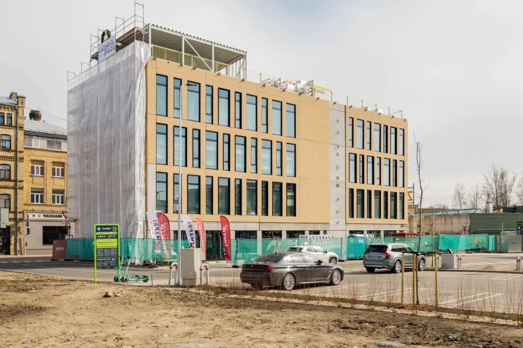 Lāčplēša Plaza - 1. kārta - Lāčplēša iela 76 (Lāčplēša iela 76) - Verslo centras - statybų nuotraukos
