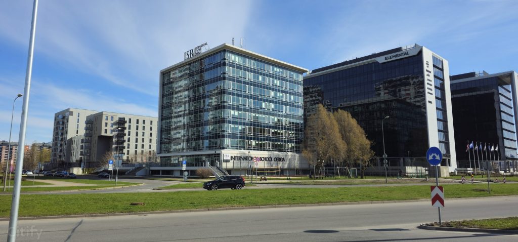 Biroja telpu vienkāršota pārbūve par skolu (International School of Riga) (Skanstes iela 27) - Pradinio ir antrinio ugdymo įstaiga - statybų nuotraukos