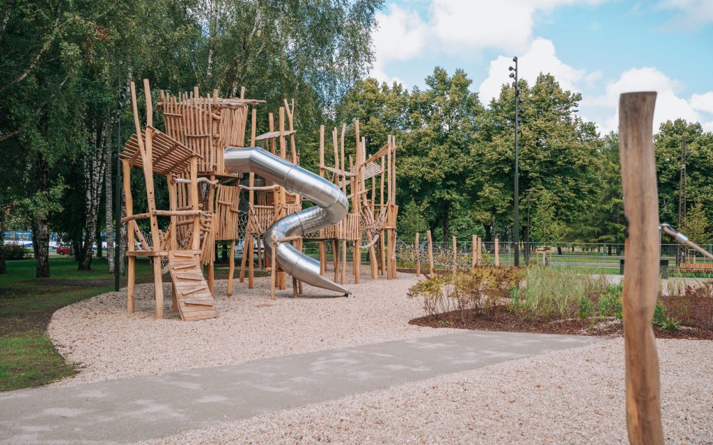 Latvijas Uzvaras parks - 2. kārtā (Uzvaras parks) - Piedzīvojumu parks, Ēdināšanas pakalpojumi, Parks, Sporta laukums vai korti - būvdarbu attēli