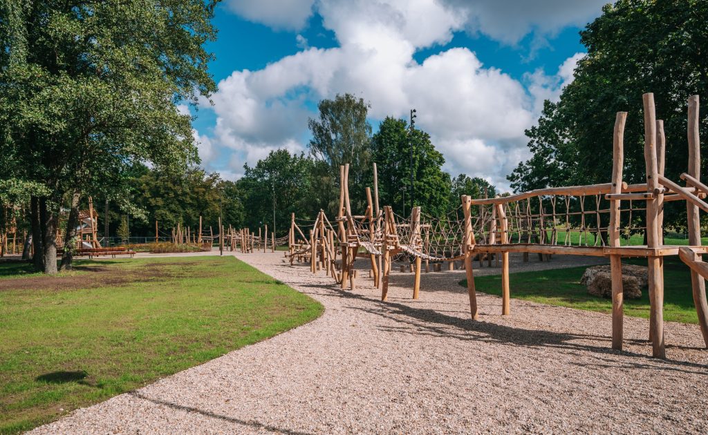 Latvijas Uzvaras parks - 2. kārtā (Uzvaras parks) - Piedzīvojumu parks, Ēdināšanas pakalpojumi, Parks, Sporta laukums vai korti - būvdarbu attēli