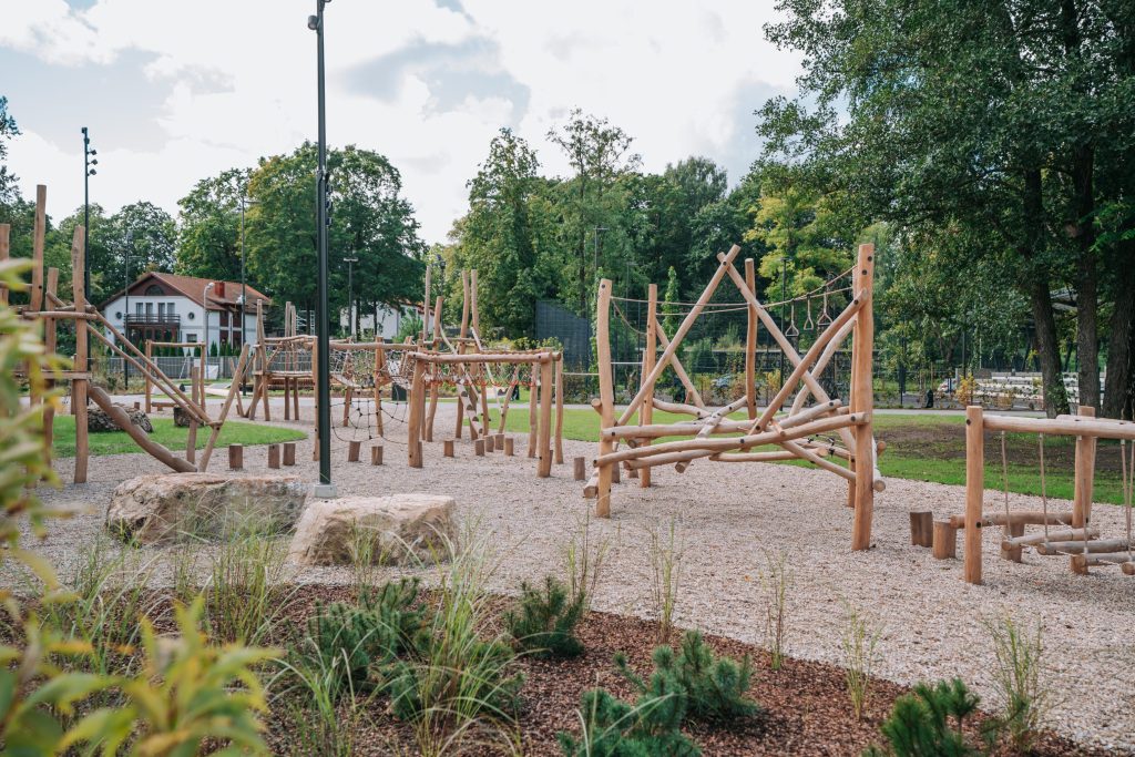 Latvijas Uzvaras parks - 2. kārtā (Uzvaras parks) - Piedzīvojumu parks, Ēdināšanas pakalpojumi, Parks, Sporta laukums vai korti - būvdarbu attēli