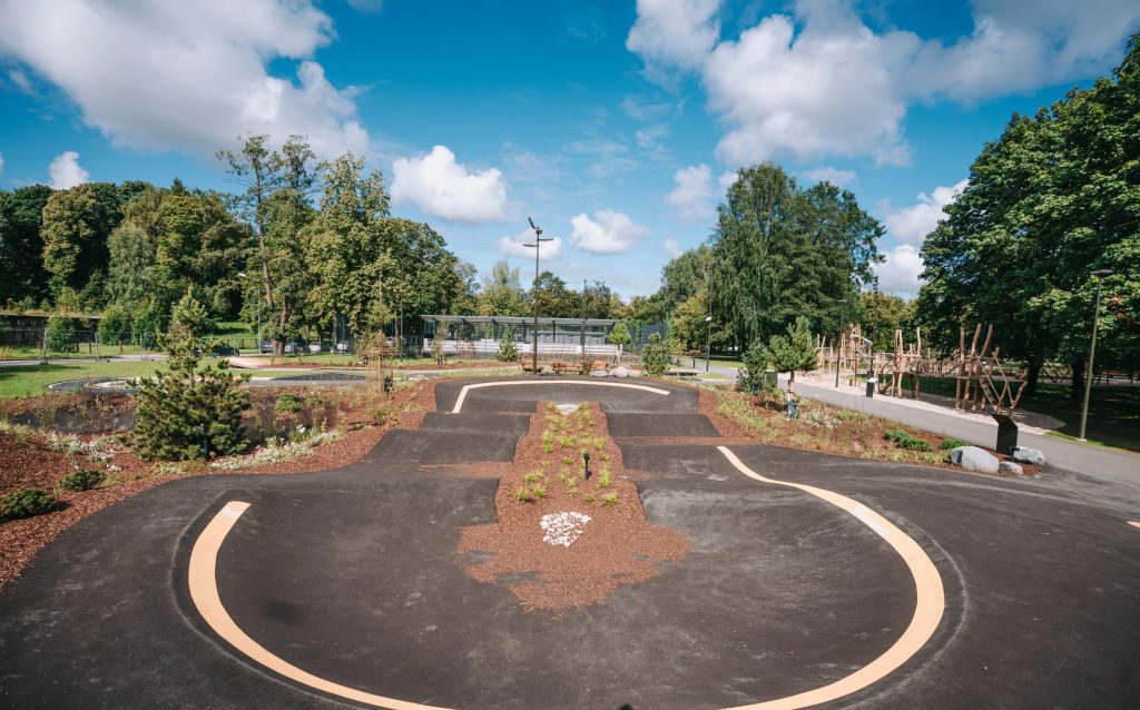 Latvijas Uzvaras parks - 2. kārtā (Uzvaras parks) - Piedzīvojumu parks, Ēdināšanas pakalpojumi, Parks, Sporta laukums vai korti - būvdarbu attēli