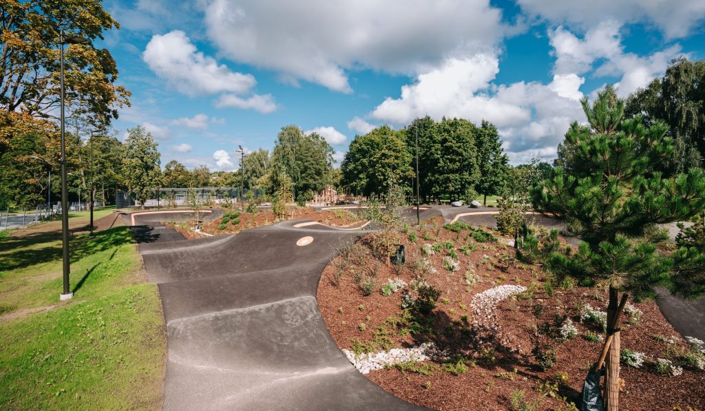 Latvijas Uzvaras parks - 2. kārtā (Uzvaras parks) - Piedzīvojumu parks, Ēdināšanas pakalpojumi, Parks, Sporta laukums vai korti - būvdarbu attēli