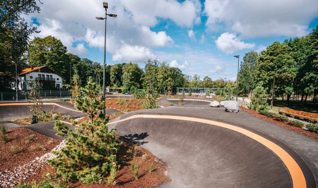 Latvijas Uzvaras parks - 2. kārtā (Uzvaras parks) - Piedzīvojumu parks, Ēdināšanas pakalpojumi, Parks, Sporta laukums vai korti - būvdarbu attēli