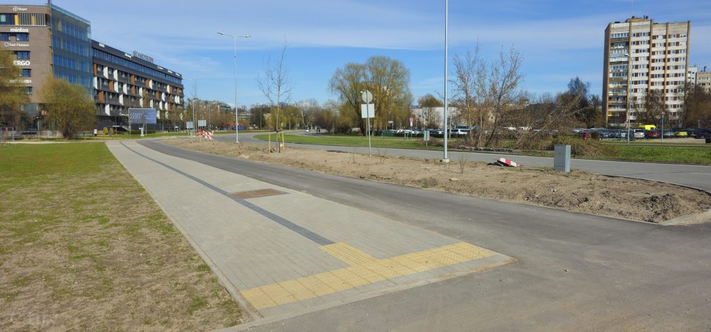 Krustojumu pārbūve Skanstes ielā - 3. kārtā - Gājēju un velosipēdu ceļa izbūve Skanstes ielā, posmā no Sporta ielas līdz Zirņu ielai, (Skanstes ielā) - Bike path - construction photos