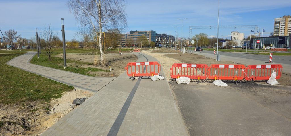 Krustojumu pārbūve Skanstes ielā - 3. kārtā - Gājēju un velosipēdu ceļa izbūve Skanstes ielā, posmā no Sporta ielas līdz Zirņu ielai, (Skanstes ielā) - Bike path - construction photos