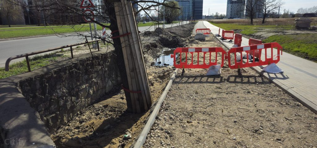 Krustojumu pārbūve Skanstes ielā - 3. kārtā - Gājēju un velosipēdu ceļa izbūve Skanstes ielā, posmā no Sporta ielas līdz Zirņu ielai, (Skanstes ielā) - Bike path - construction photos