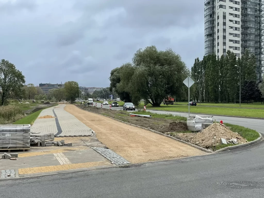 Krustojumu pārbūve Skanstes ielā - 3. kārtā - Gājēju un velosipēdu ceļa izbūve Skanstes ielā, posmā no Sporta ielas līdz Zirņu ielai, (Skanstes ielā) - Bike path - construction photos