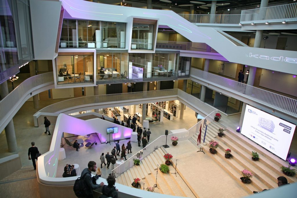 Latvijas Universitātes Akadēmiskais centrs - 2.kārta - Zinātņu māja (Jelgavas iela 3) - Kõrgkool - visuaalne