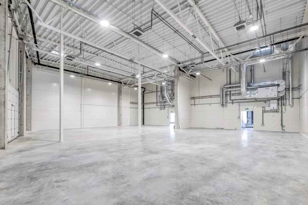 Versum Stock Office - 1. kārta, 2. ēka (Ulbrokas iela 34B) - Birojs / Elastīgu platību - vizualizācija