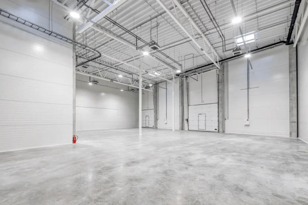 Versum Stock Office - 1. kārta, 2. ēka (Ulbrokas iela 34B) - Birojs / Elastīgu platību - vizualizācija