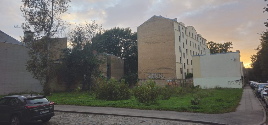 Ieroču iela 12 (Ieroču iela 12) - Korterelamu - ehituse fotod