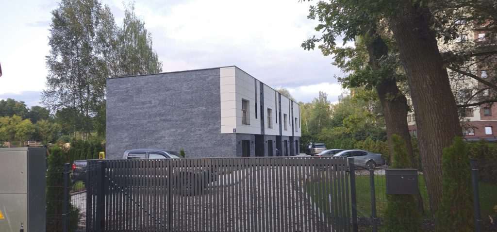 Mežaparka ozoli (Kokneses prospekts 6) - Rindu mājas - būvdarbu attēli