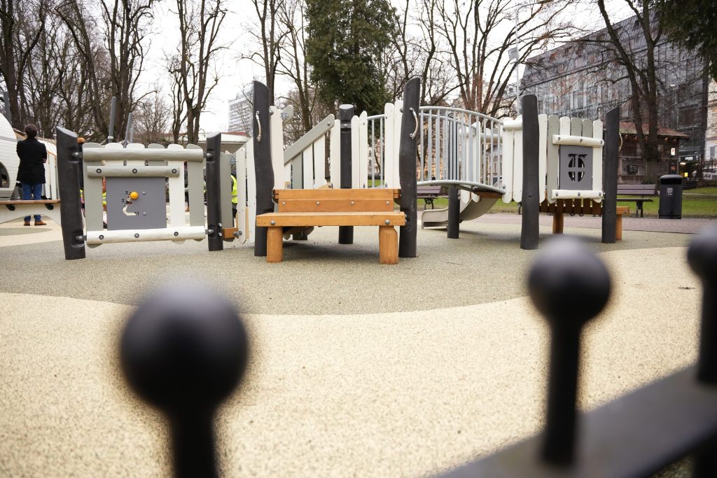 Vērmanes dārzā bērnu rotaļu laukumu atjaunošana (Tērbatas iela 2D) - Park - ehituse fotod