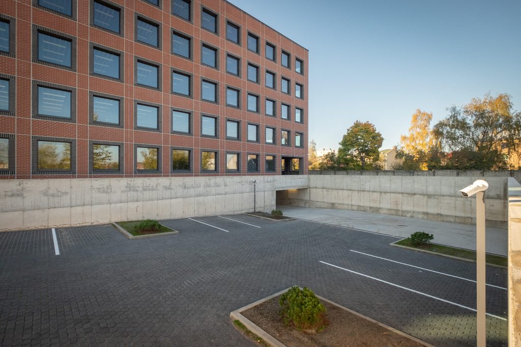 P83 (Pērnavas iela 83) - Büroohoone - visuaalne