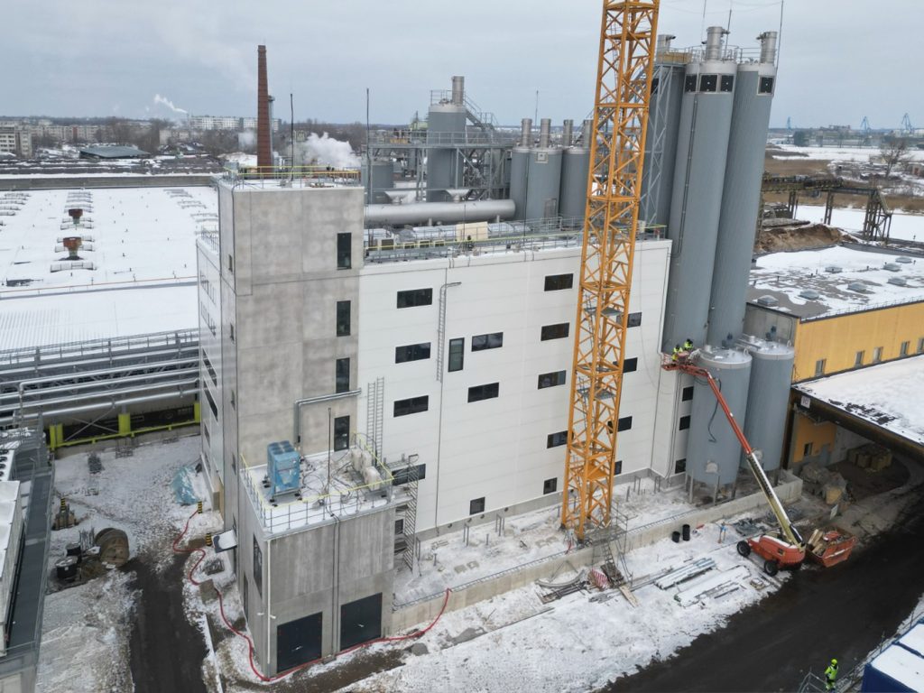 “Latvijas Finieris” sveķu rūpnīca (Finiera iela 6) - Sunkiosios pramonės gamykla - statybų nuotraukos