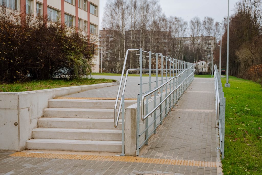 Sesku iela 72B Sporta laukumu un teritorijas labiekārtojums (Sesku iela 72B) - Citi sporta veidi, Sporta laukums vai korti - būvdarbu attēli