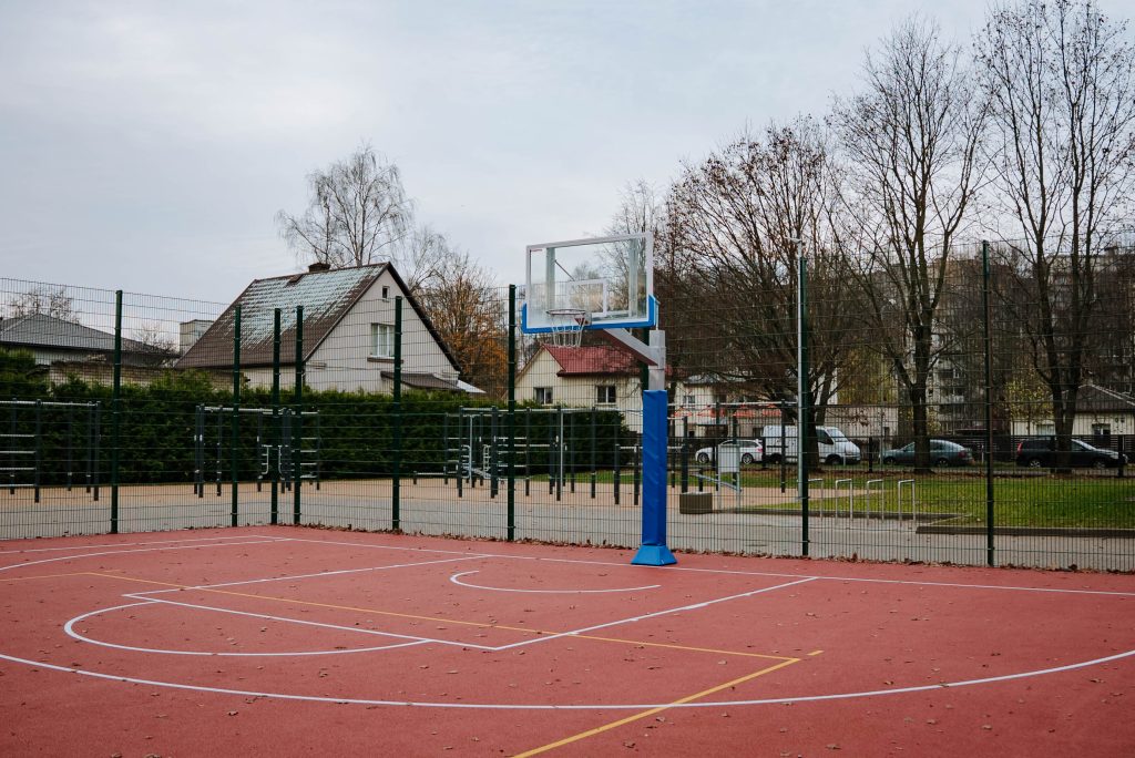 Sesku iela 72B Sporta laukumu un teritorijas labiekārtojums (Sesku iela 72B) - Citi sporta veidi, Sporta laukums vai korti - būvdarbu attēli